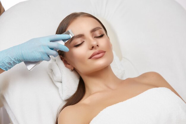 Mesotherapy vs Botox: Which is Right for You in Islamabad?
