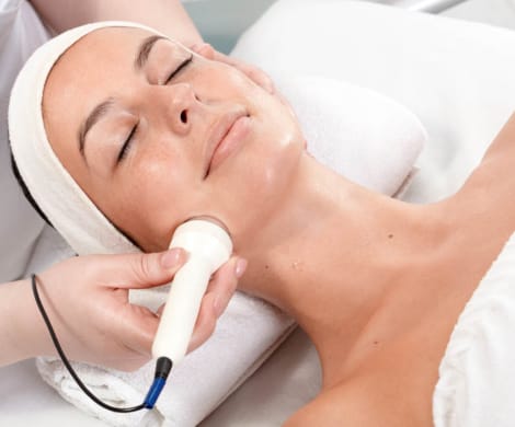 Black Doll Carbon Laser Peel in Islamabad