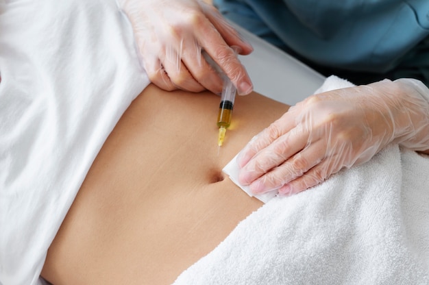 Fat Dissolving Injections vs. Liposuction: Key Differences