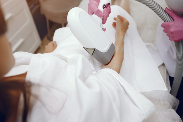 Top Benefits of Laser Hair Removal in Islamabad
