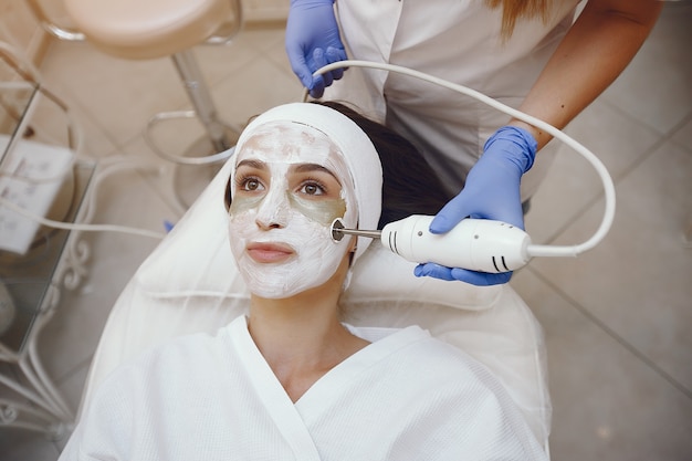 Skin Whitening Treatment in Islamabad: Myths vs. Facts