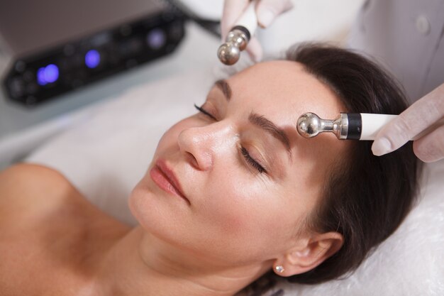 5 Signs You Need Microdermabrasion Treatment in Islamabad