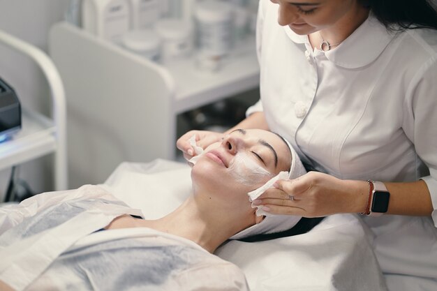 Skin Whitening Treatment: Discover the Best Methods for Bright Skin