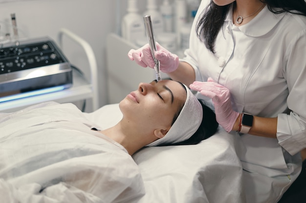 HydraFacial vs. Traditional Facials: Which is Better for You?