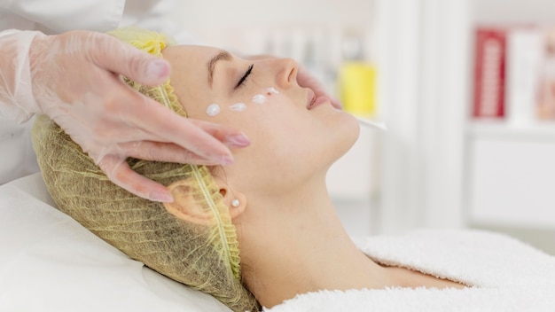 Skin Whitening Treatment Procedure: Steps and What to Expect