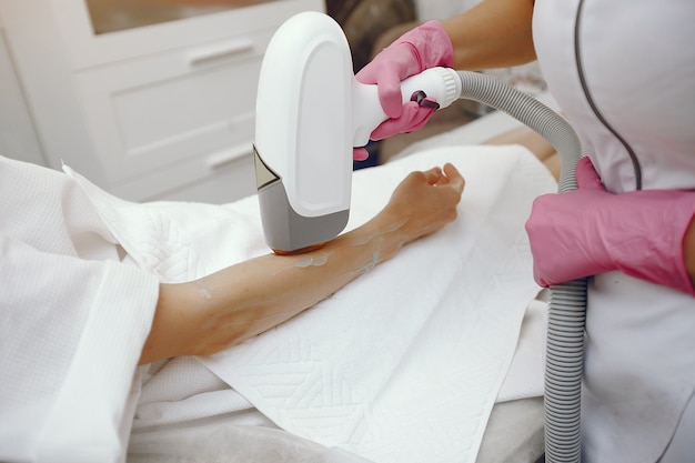 Laser Hair Removal Cost in Pakistan: What You Need to Know