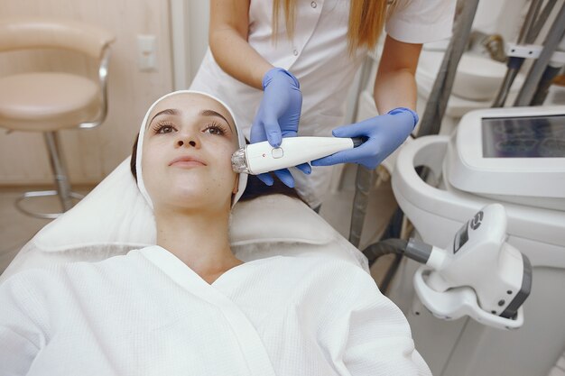 Is Q-Switch Laser Treatment Effective for Acne Scars in Islamabad?