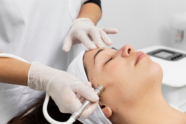 HydraFacial Treatment for Glowing Skin in Islamabad: A Guide
