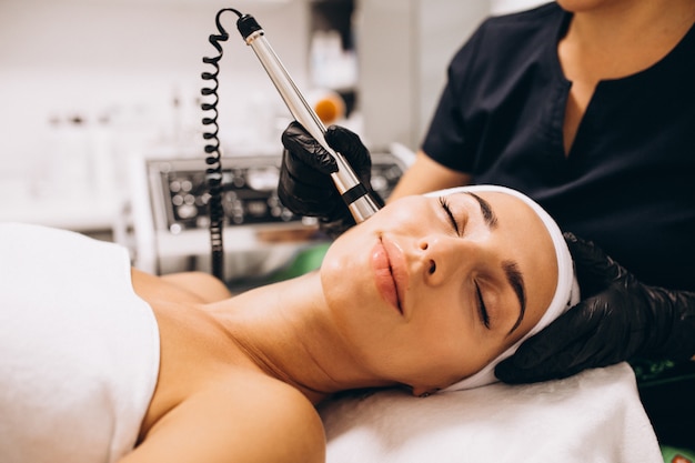 HydraFacial Treatment for Glowing Skin in Islamabad: A Guide