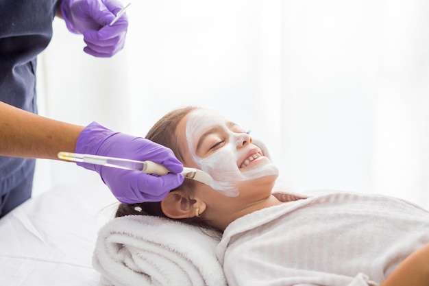 Skin Whitening Treatment Procedure: Steps and What to Expect