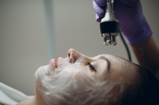 Microdermabrasion Treatment Benefits: Top Reasons to Try It
